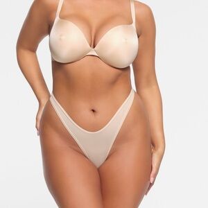 Skims NIPPLE PUSH-UP BRA